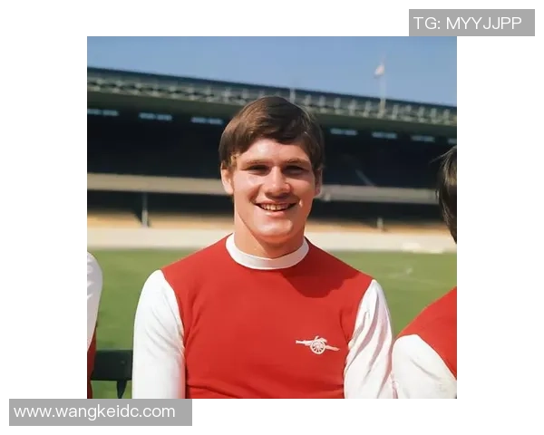 李-迪克逊：赖斯是阿森纳中场的中心与魂灵，他覆盖面积很大